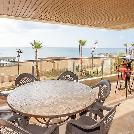 Marina Del Castillo 316